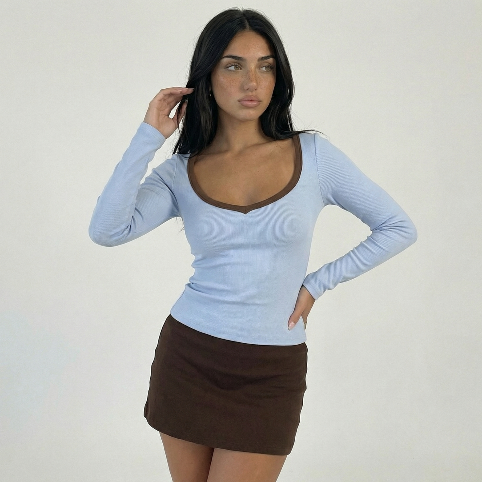 SARA TRIM TOP