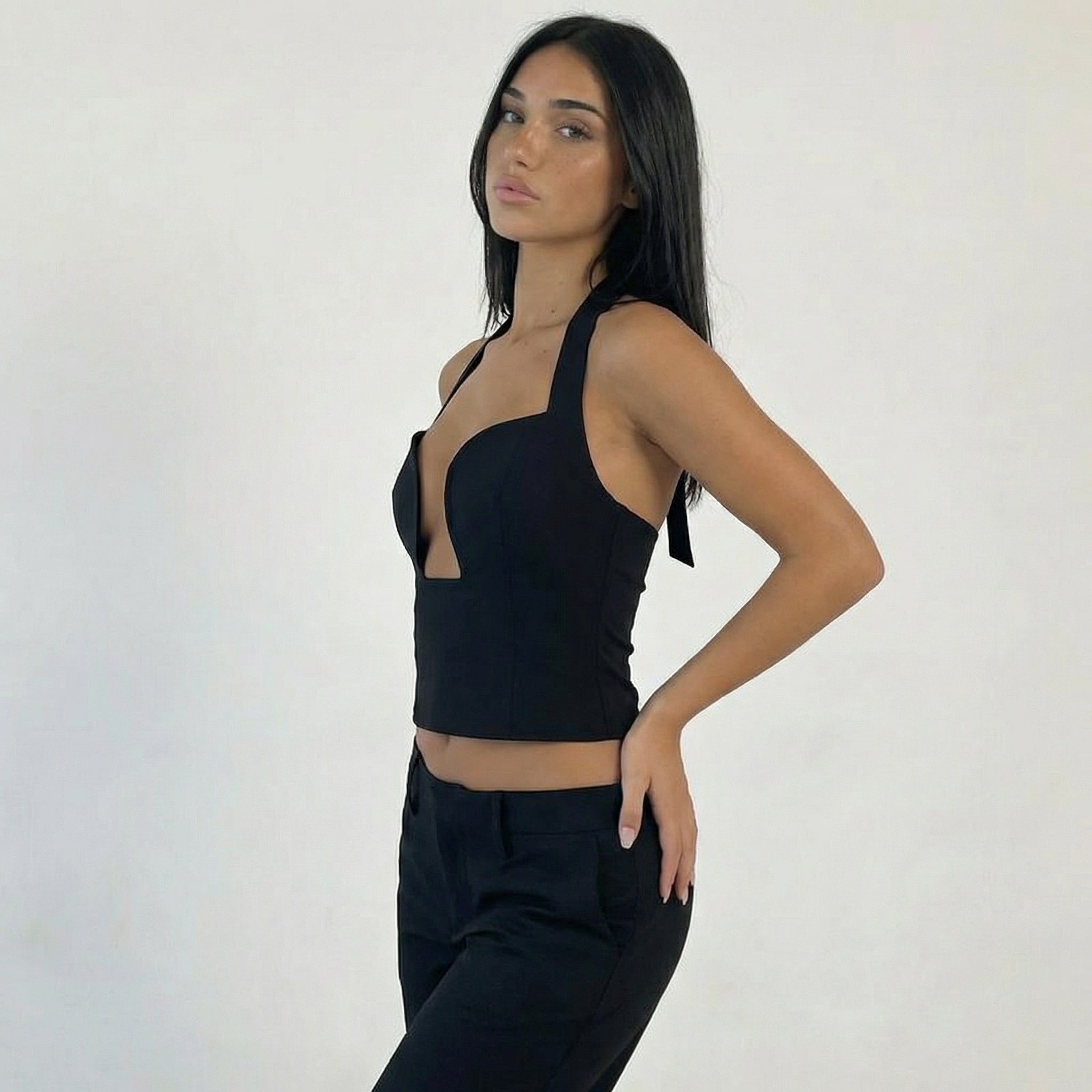 AMARA PERFECT HALTER TOP